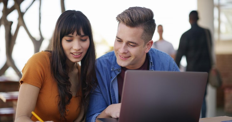 Digital Learning Support for Online Students