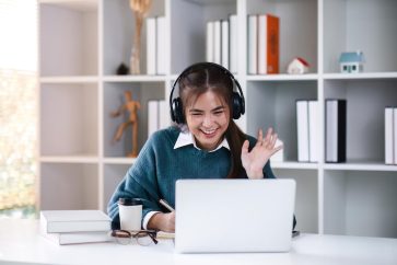 Career Goals Essay Examples: A Complete Guide to Writing with Clarity and Purpose