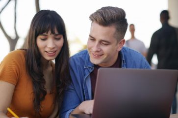 Digital Learning Support for Online Students