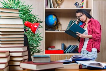Student Financial Support and Academic Progress